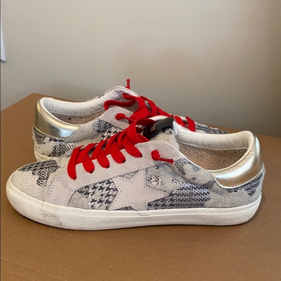 Shoes - Picture 2 of 3